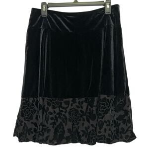 Apostrophe Petite Black Velvet Skirt Floral Burnout Hem Size MP Holiday Party